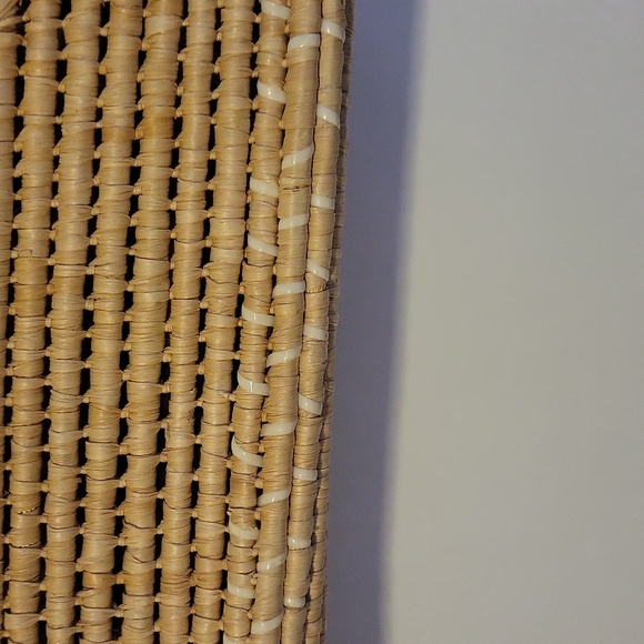 Straw Bag - Picture 2 of 3